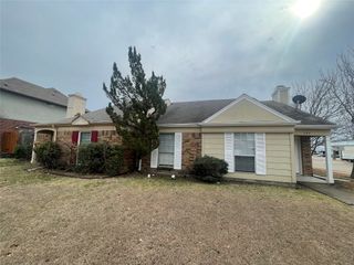 864 Brockden Drive, Mesquite, TX 75149