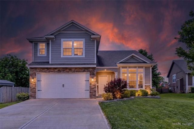806 154th Circle, Basehor, KS 66007