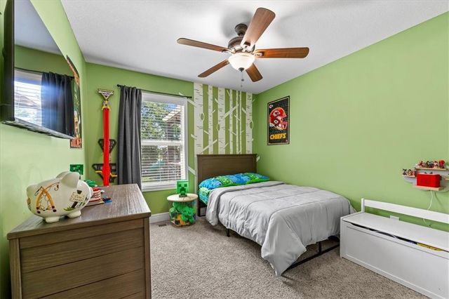 806 154th Circle, Basehor, KS 66007