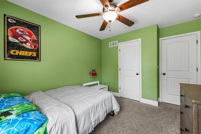 806 154th Circle, Basehor, KS 66007