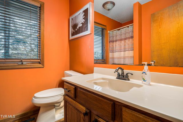 3407 Bondwood Circle, Johnson City, TN 37604