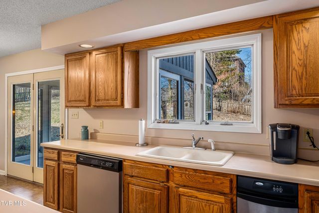 3407 Bondwood Circle, Johnson City, TN 37604