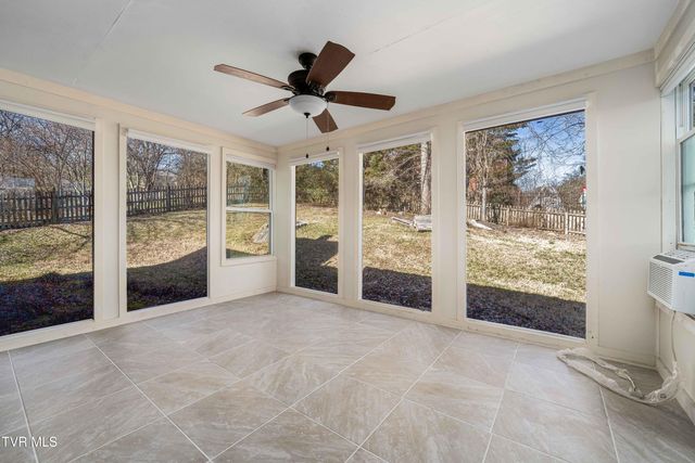 3407 Bondwood Circle, Johnson City, TN 37604