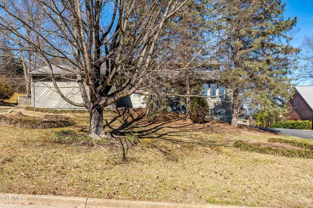 3407 Bondwood Circle, Johnson City, TN 37604