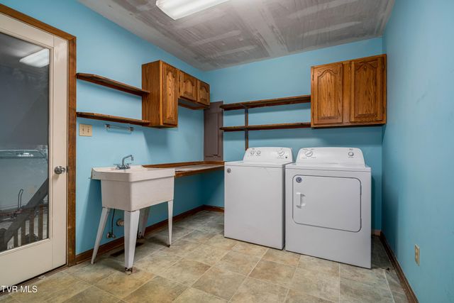 3407 Bondwood Circle, Johnson City, TN 37604