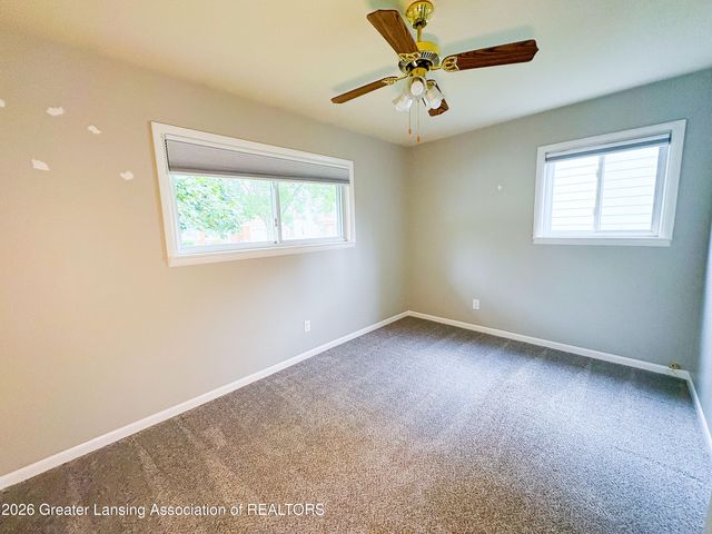3913 Stratford Avenue, Lansing, MI 48911