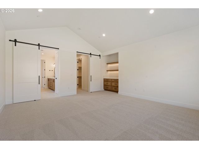 803 N V St, Washougal, WA 98671