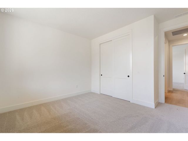 803 N V St, Washougal, WA 98671