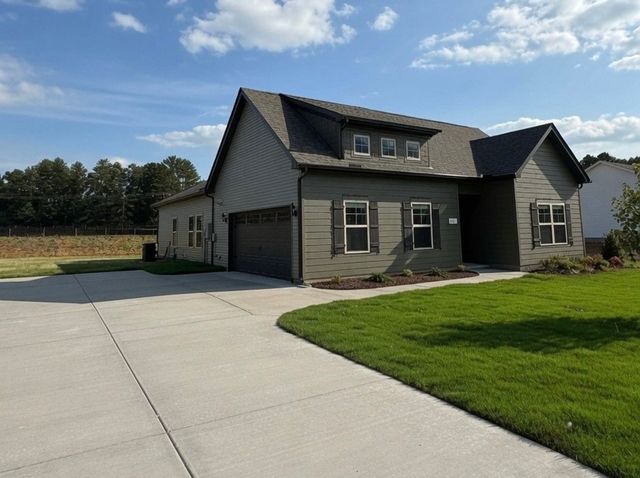 351 Stillwater Way, Tullahoma, TN 37388