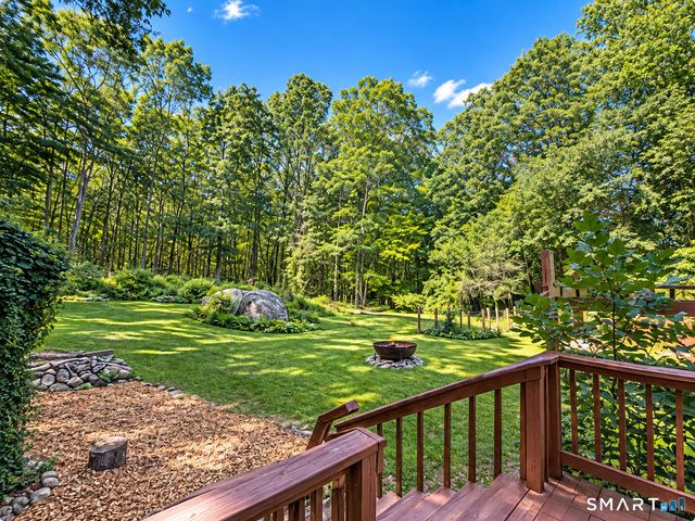 4 Green Valley Lake Road, Old Lyme, CT 06371
