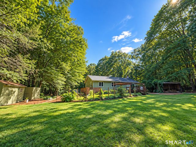 4 Green Valley Lake Road, Old Lyme, CT 06371