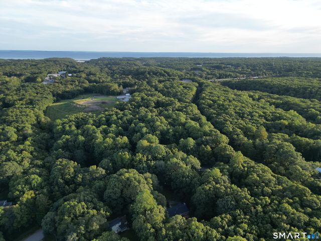 4 Green Valley Lake Road, Old Lyme, CT 06371