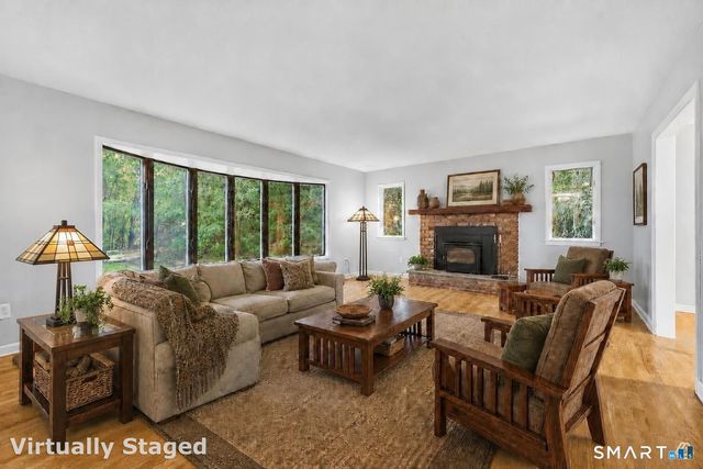 4 Green Valley Lake Road, Old Lyme, CT 06371