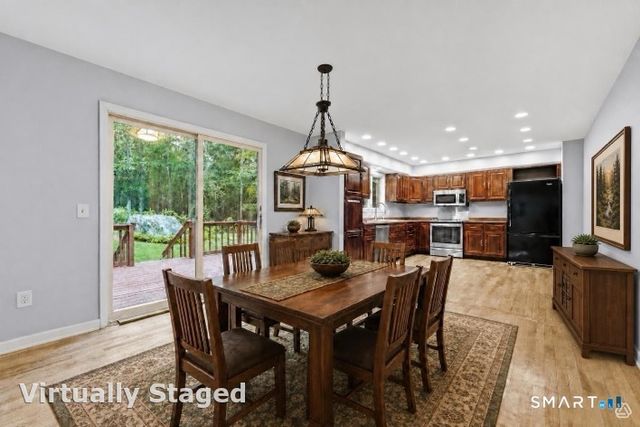 4 Green Valley Lake Road, Old Lyme, CT 06371
