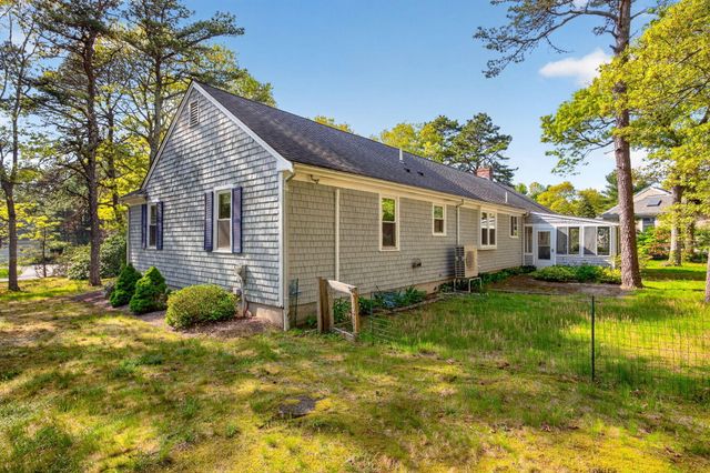80 Roosevelt Road, Cotuit, MA 02635