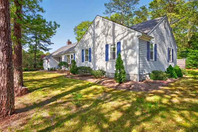 80 Roosevelt Road, Cotuit, MA 02635