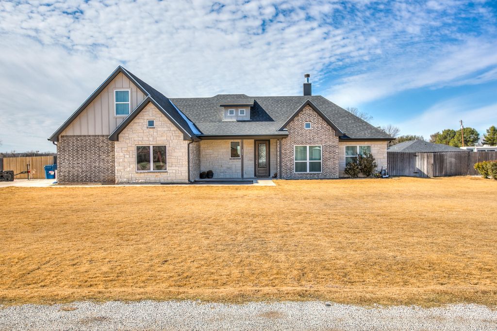 211 Calypso Lane, San Angelo, TX 76905