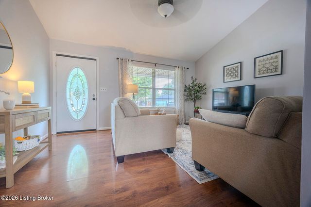 192 Hare Ln, Mt Washington, KY 40047