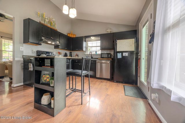 192 Hare Ln, Mt Washington, KY 40047
