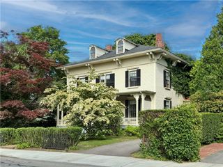 33 Kay Street, Newport, RI 02840