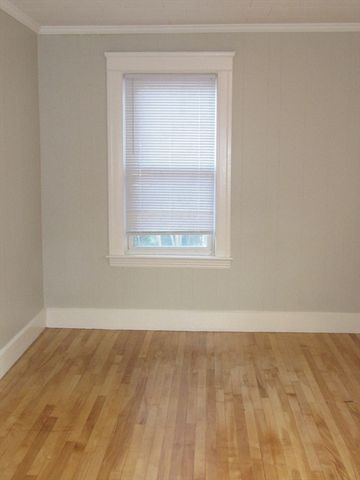 323 Lincoln Street 2R, Worcester, MA 01605