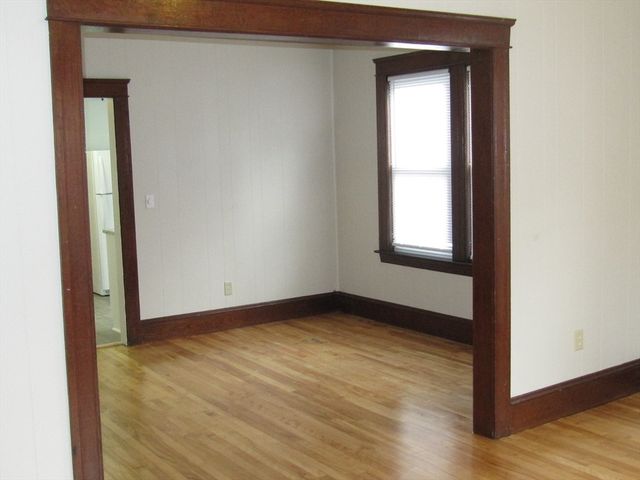 323 Lincoln Street 2R, Worcester, MA 01605