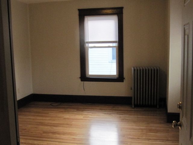 323 Lincoln Street 2R, Worcester, MA 01605