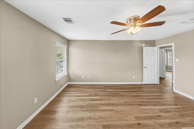 1711 Mickle Creek Drive, Houston, TX 77049