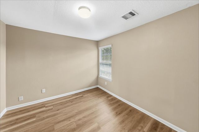 1711 Mickle Creek Drive, Houston, TX 77049