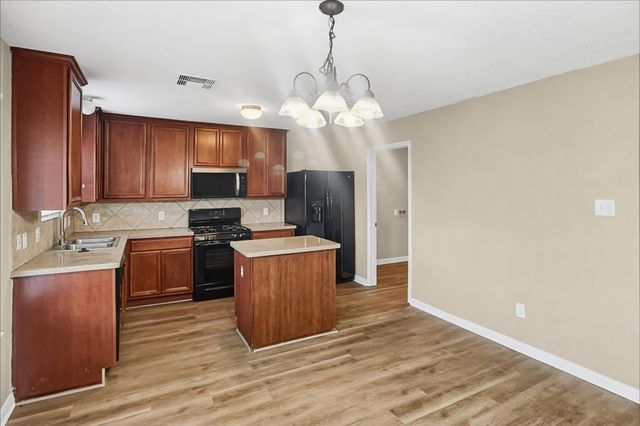 1711 Mickle Creek Drive, Houston, TX 77049