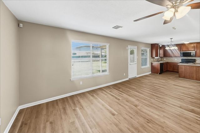 1711 Mickle Creek Drive, Houston, TX 77049