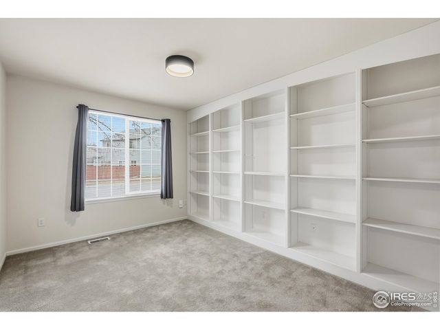 1503 Prairie Hawk Dr, Longmont, CO 80504