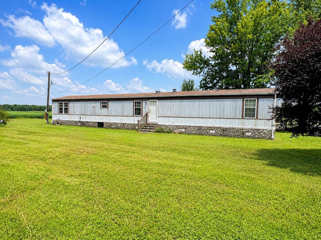 1109 Scenic Rd, Lawrenceburg, TN 38464