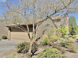 1235 Nw MICHELBOOK Ln, Mc Minnville, OR 97128