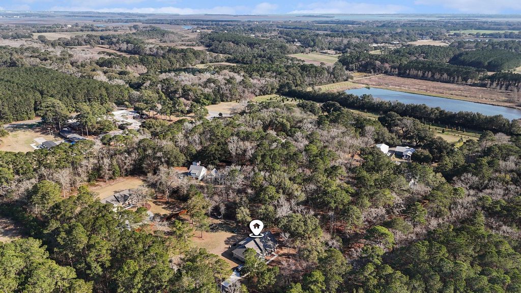 Image 35 of property listing at 2832 Edenborough Road, Johns Island, SC 29455