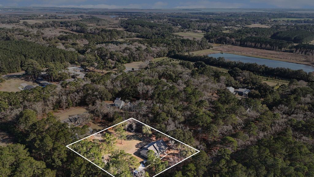 Image 38 of property listing at 2832 Edenborough Road, Johns Island, SC 29455