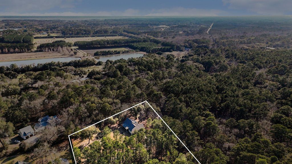 Image 39 of property listing at 2832 Edenborough Road, Johns Island, SC 29455