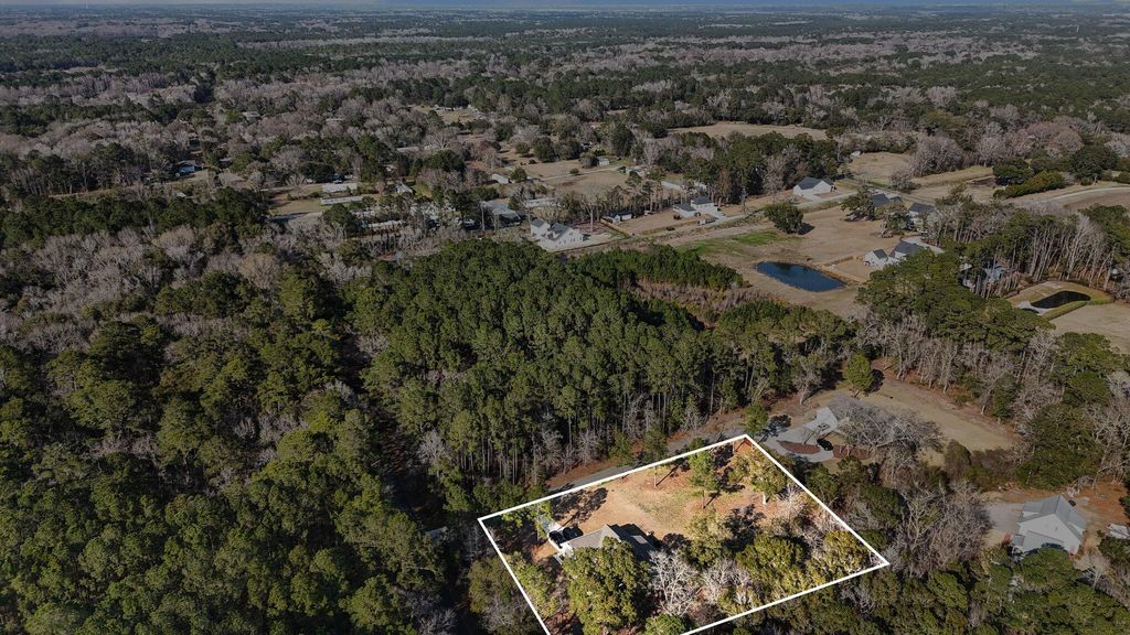 Image 40 of property listing at 2832 Edenborough Road, Johns Island, SC 29455