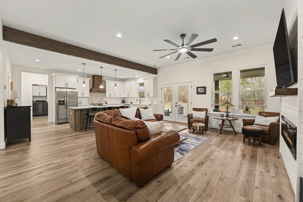 Image 7 of property listing at 2832 Edenborough Road, Johns Island, SC 29455