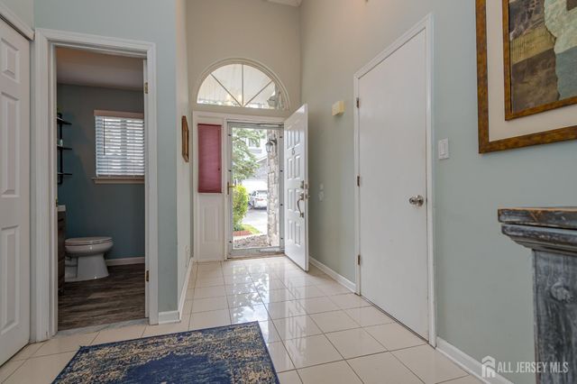 15 Daleron Place, South Amboy, NJ 08879