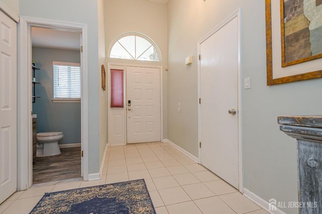 15 Daleron Place, South Amboy, NJ 08879