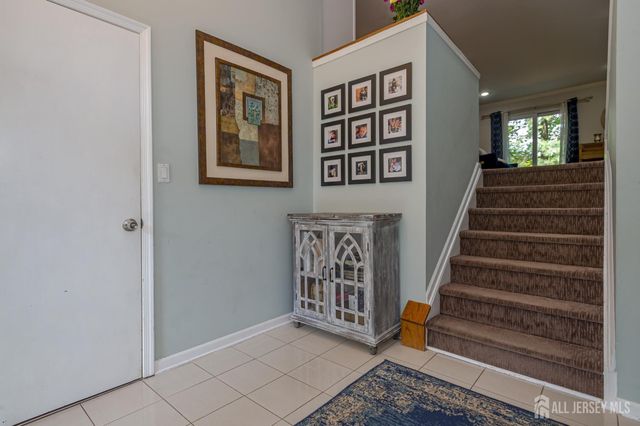15 Daleron Place, South Amboy, NJ 08879