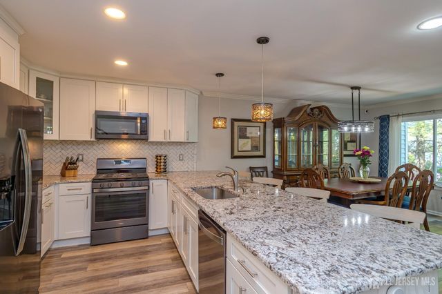 15 Daleron Place, South Amboy, NJ 08879