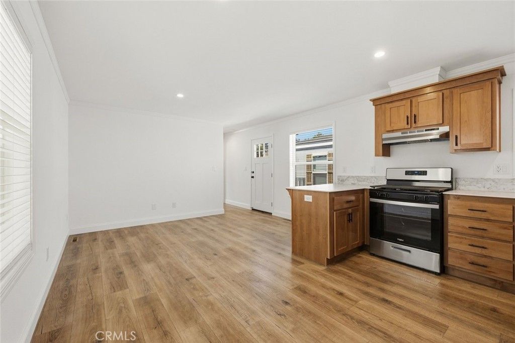 2193 Los Feliz Drive 8, Thousand Oaks, CA 91362 — photo 4