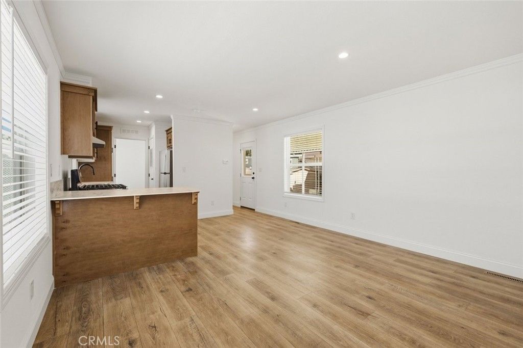 2193 Los Feliz Drive 8, Thousand Oaks, CA 91362 — photo 5