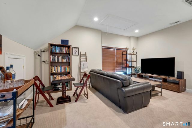 85 Camp Avenue 11A, Stamford, CT 06907