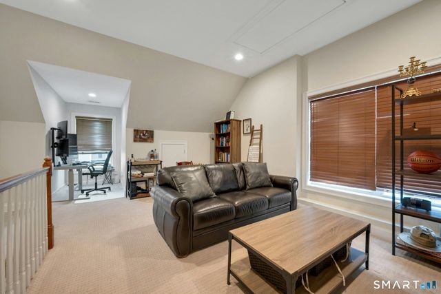 85 Camp Avenue 11A, Stamford, CT 06907