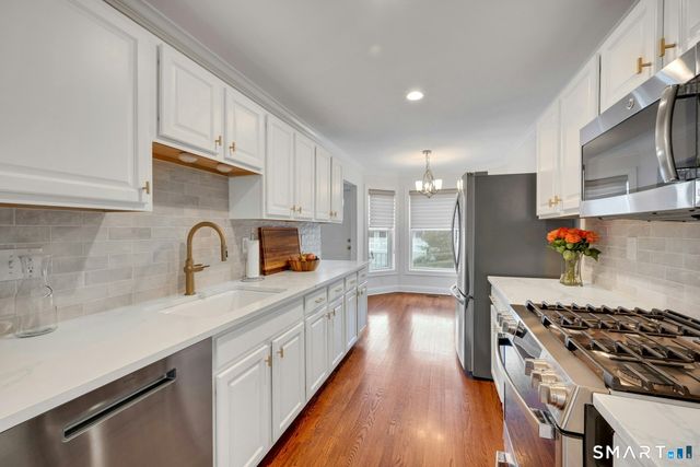 85 Camp Avenue 11A, Stamford, CT 06907