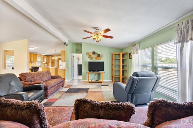 4830 Morro Drive, Bakersfield, CA 93307