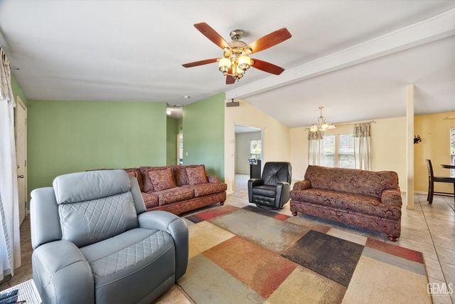 4830 Morro Drive, Bakersfield, CA 93307